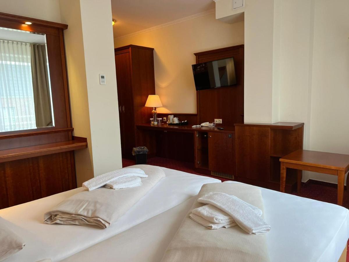 Hotel Hanseatischer Hof リューベック エクステリア 写真